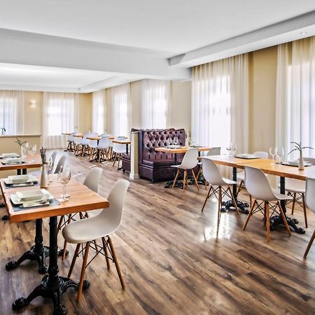 Toscanina Garni Hotel ドブロボ エクステリア 写真
